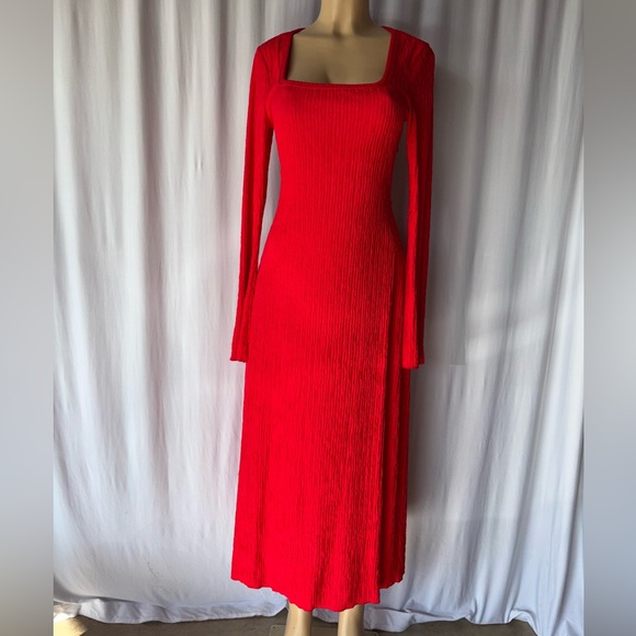 SHEIN Vibrant Red Long Sleeve Dress - Picture 3 of 5